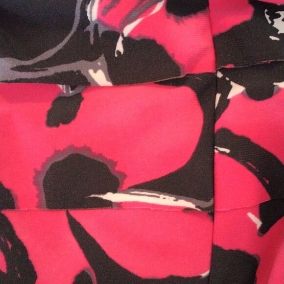 Jones New York Dark Floral Soft Knit Dress - Picture 12 of 12